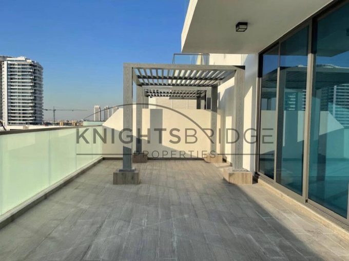 Duplex Layout | Private Pool | Vacant