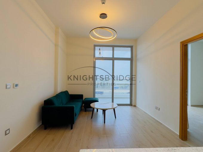 Spacious Layout | Chiller Free | Close To Metro